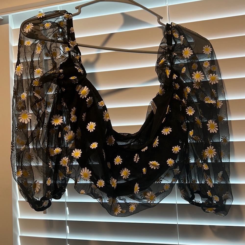 Daisy Black Crop Top